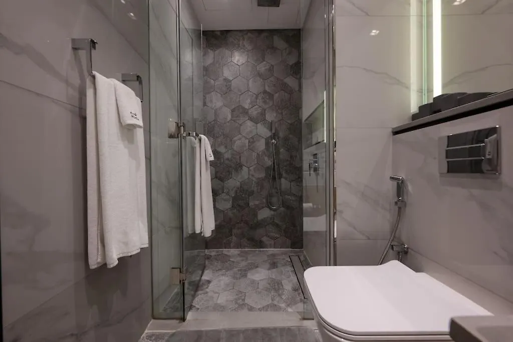 Chic Studio Apt, Near To Dubai Mall With Canal Views - 1623 0*,
